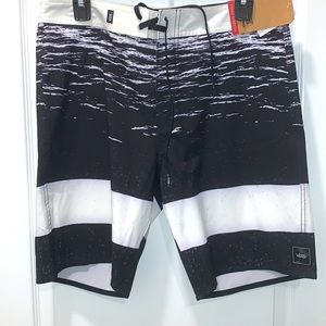 Era boardshorts Vans men’s stripes waves